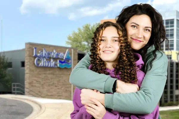 Mom & teen daughter at Lakeview Clinic
